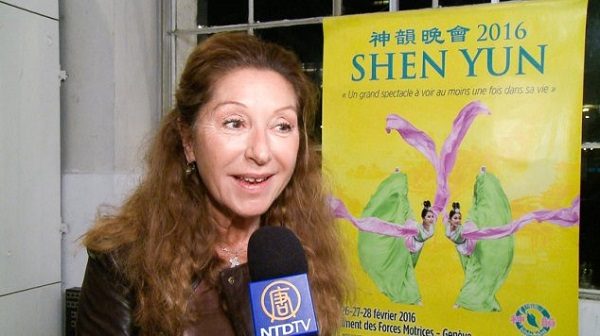 25 Şubat 2016, besteci ve gazeteci Francesca Aeschlimann, Cenevre Bâtiment des Forces Motrices’de, Shen Yun Gösteri Sanatları Grubu ziyareti sırasında. ( Fotoğraf: NTD Televizyon)