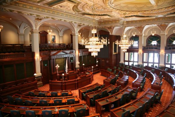 Illinois Temsilciler Meclisi Çin'deki yasa dışı organ alımlarının araştırılmasını istedi. 