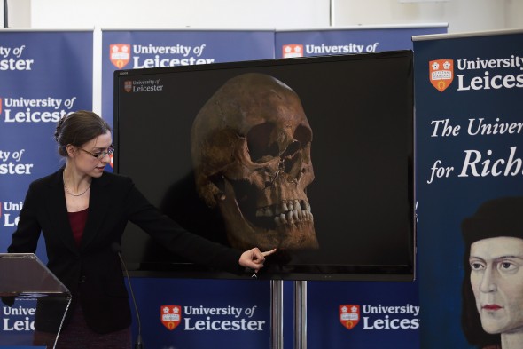 İngiltere'de otoparkta bulunan iskeletin Kral III Richard'a ait olduğu kesinleşti.(Dan Kitwood/Getty Images)
