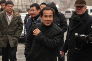 Avukat Cheng Hai Pekin mahkemesi önünde, 2011 (Ed Jones/AFP/Getty Images)