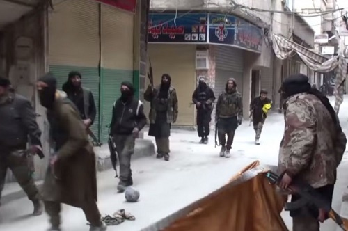 IŞİD militanları (YouTube ekran görüntüsü)