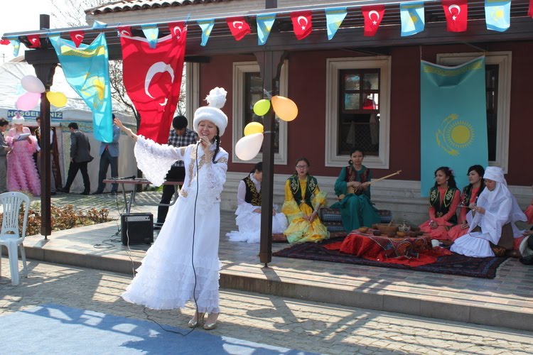 Nevruz Türk'lerin bahar bayramıdır