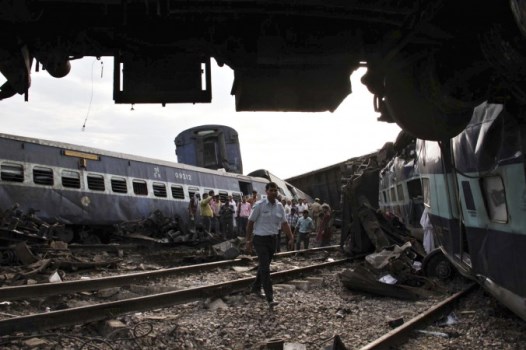 24 Temmuz'da İspanya’da, Galiçya’nın başkenti, Santiago de Compostela'da korkunç Tren kazası (STRDEL / AFP / Getty Images)