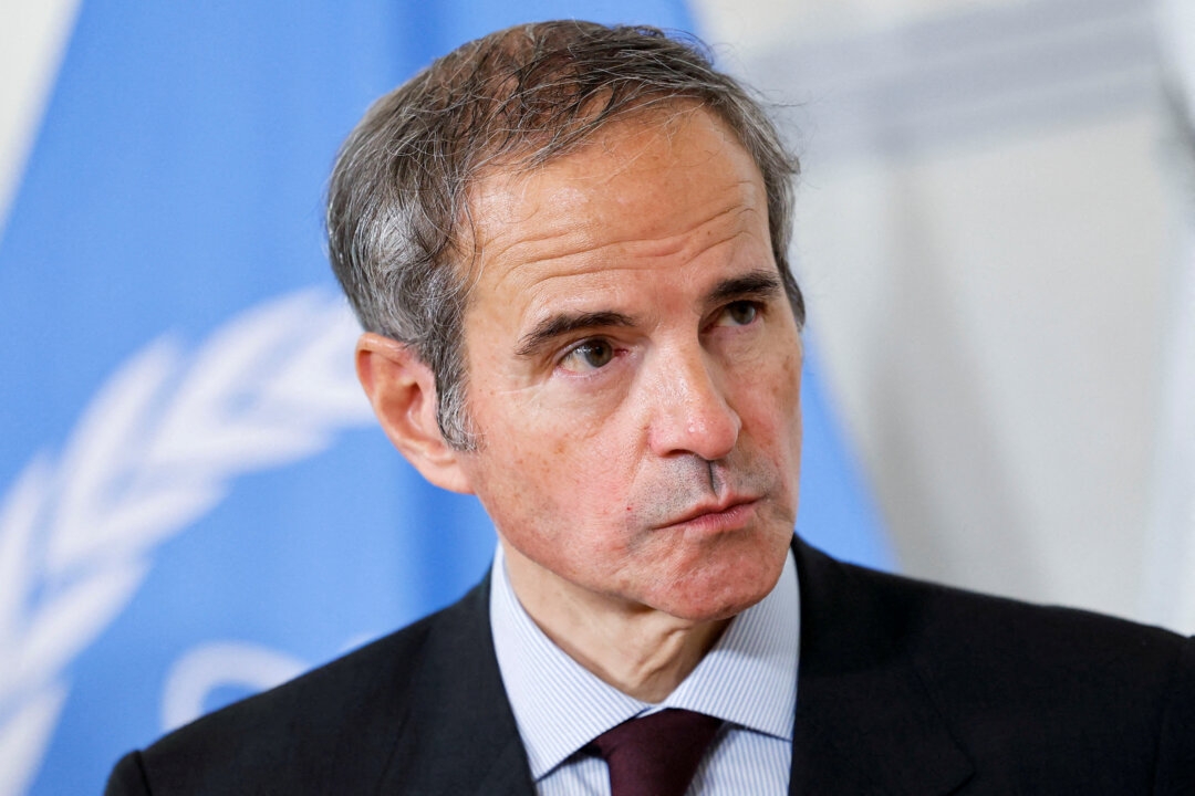 UAEA İran nükleer tesislerindeki hasarı incelemek için yeniden bölgeye dönecek. UAEA Genel Müdürü Rafael Grossi. (Fotoğraf: Reuters, The Epoch Times aracılığıyla)