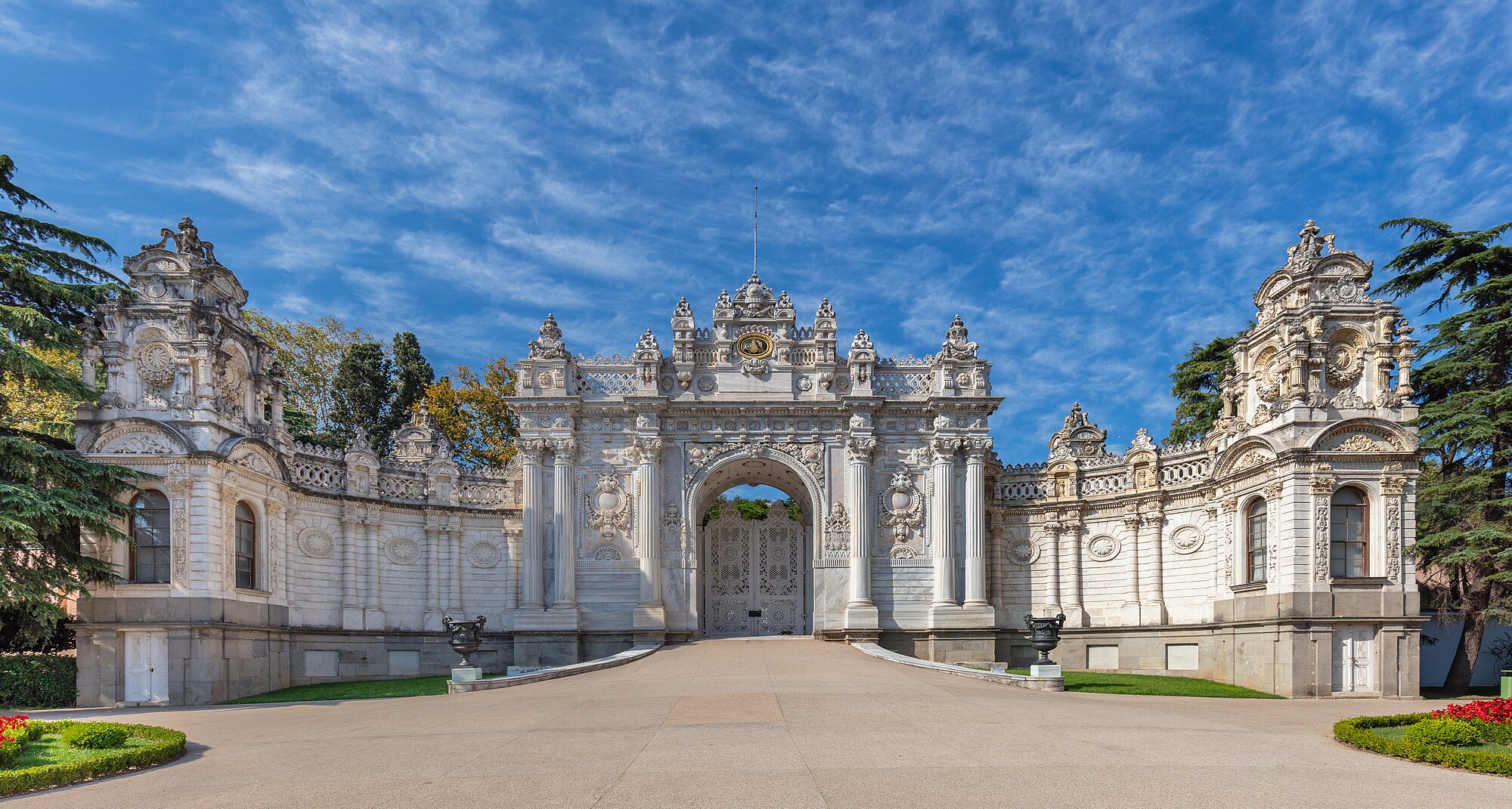Ukrayna Rusya heyetleri, 16 Mayıs 2025’te Türkiye’nin İstanbul şehrindeki Dolmabahçe Sarayı’nda görüşmelere katıldı.(Fotoğraf: Wikimedia)