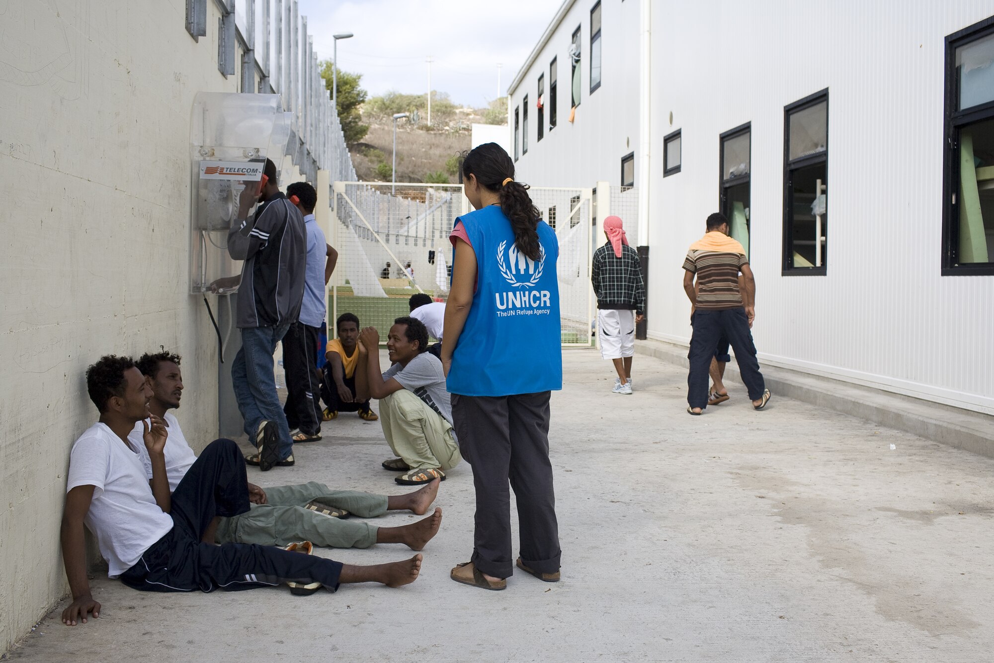 Ocak ile Ağustos arasında, yaklaşık 20.000 kişi Libya veya Tunus kıyılarına tehlikeli kara yolculuğu yaptı. Bu kişiler, Akdeniz’i geçip İtalya’nın en güneydeki bölgesi olan Lampedusa adasına ulaşmayı hedefledi. (Fotoğraf: Wikimedia)