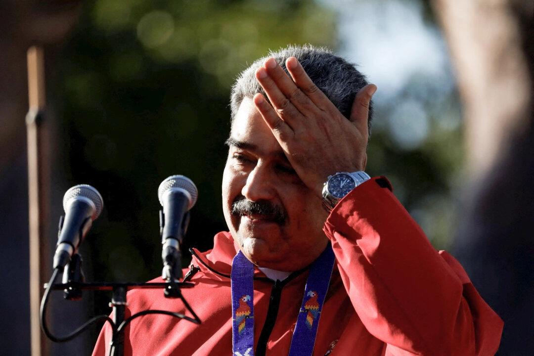 Venezuela Devlet Başkanı Nicolás Maduro, 12 Ekim 2025'te, Caracas, Venezuela'da Yerli Direnişi Günü'nü anmak için yapılan bir gösteriye katıldı. (Fotoğraf: Leonardo Fernandez Viloria/Reuters)