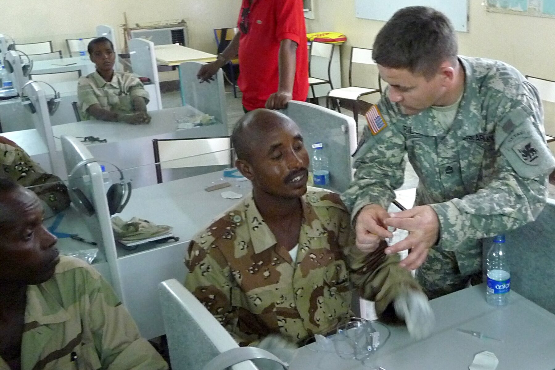 Cibuti’deki ABD Afrika Ordusu Askerleri, ilk yardım eğitimi kursu sundu. (Fotoğraf: Wikimedia)
