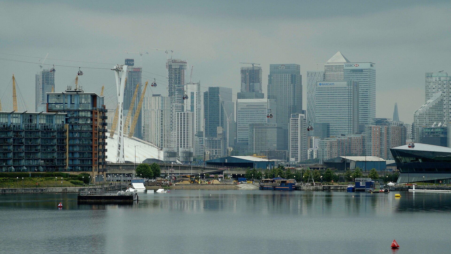 İngiltere hükümeti, altı aydır boş kalan özel konutlar için belediyelerin müdahale yetkilerini genişletmeye hazırlanıyor.  Londra finans bölgesinin silüeti. (Fotoğraf: Wikimedia)