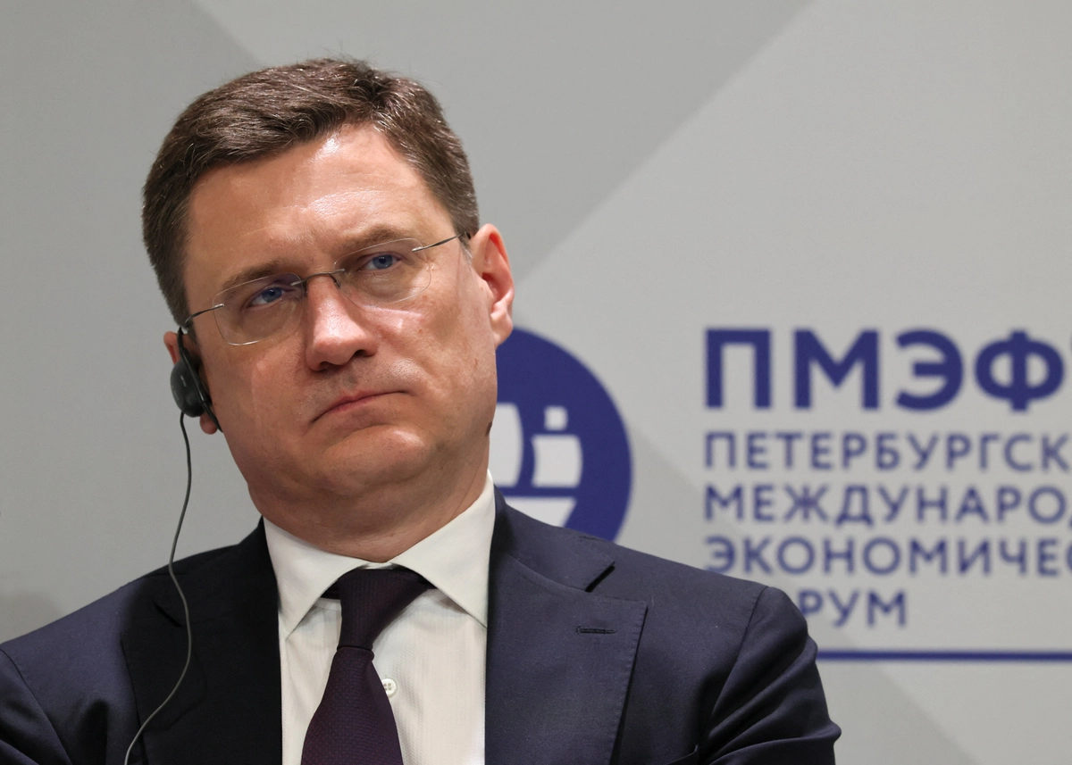 Ukrayna’nın Samara bölgesindeki Rus petrol rafinerisine düzenlediği İHA saldırısı yangına yol açtı. Rusya Başbakan Yardımcısı Aleksandr Novak, 4 Haziran 2026’da Rusya’nın St. Petersburg kentinde düzenlenen St. Petersburg Uluslararası Ekonomi Forumu’ndaki bir oturuma katılıyor. (Fotoğraf: Anastasia Barashkova/Reuters)