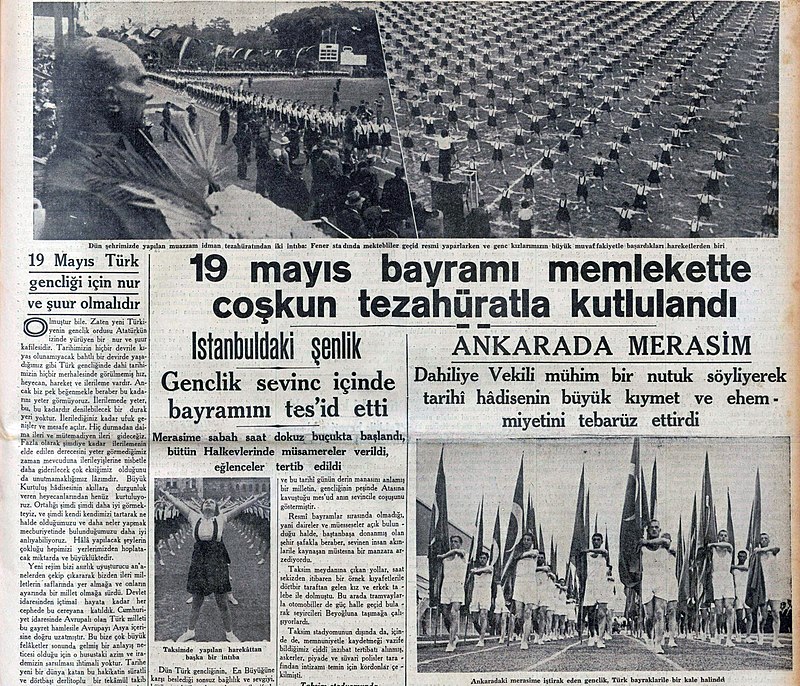19 Mayıs kutlamalarını anlatan eski gazeteler