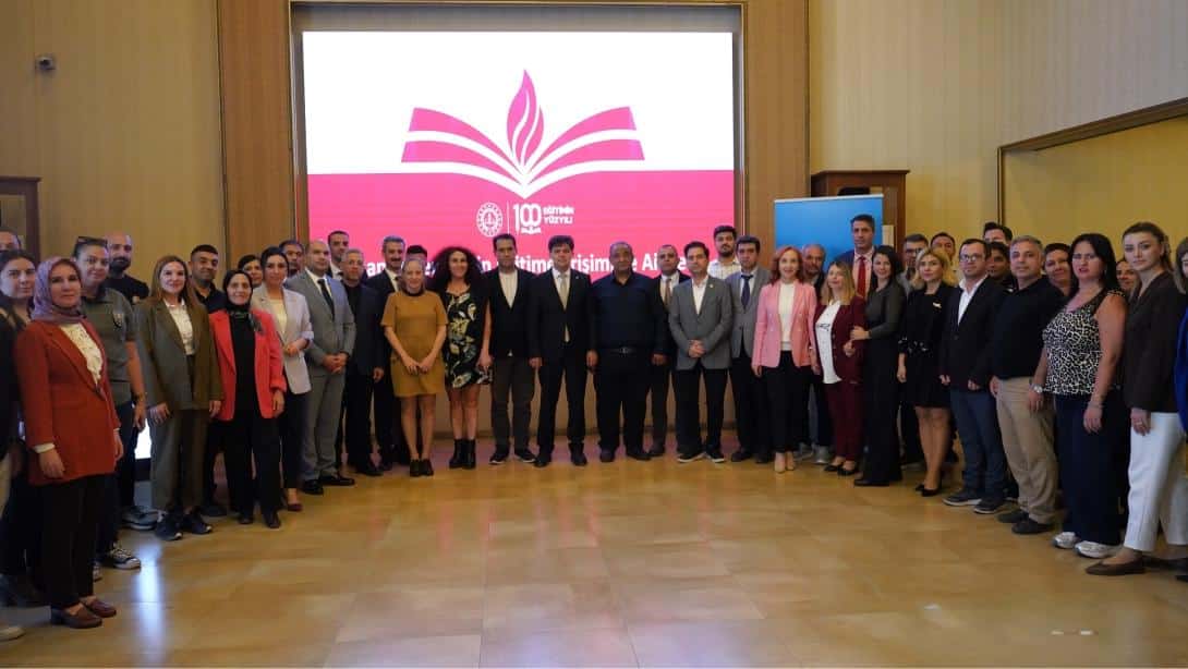 Mersin İl Milli Eğitim Müdürlüğü Ulusal Roman Strateji Belgesi kapsamında Roman çocukların ve gençlerin eğitime entegrasyonunu arttırmak için Roman Öğrencilerin Eğitime Erişimi Ve Ailelerin Güçlendirilmesi Çalıştayı düzenledi.