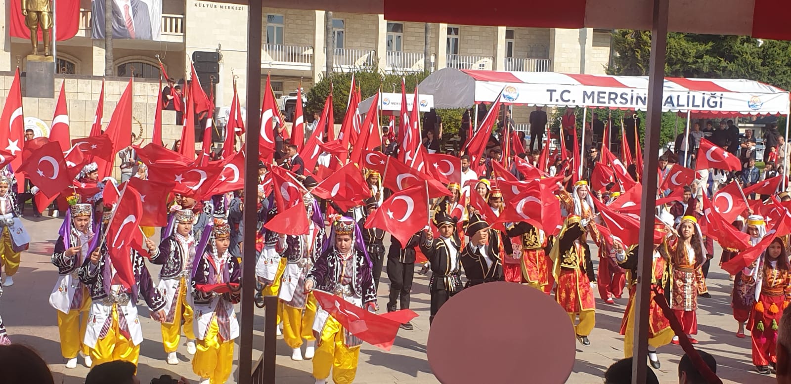 Mersin'de 23 Nisan kutlamaları. 23 Nisan 2026 (Fotoğraf: Aysel Özcan Yetiş)