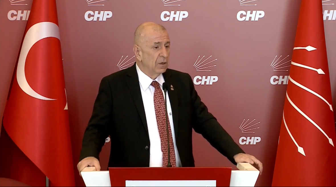 Ümit Özdağ’dan CHP ye destek. (Fotoğraf: X)