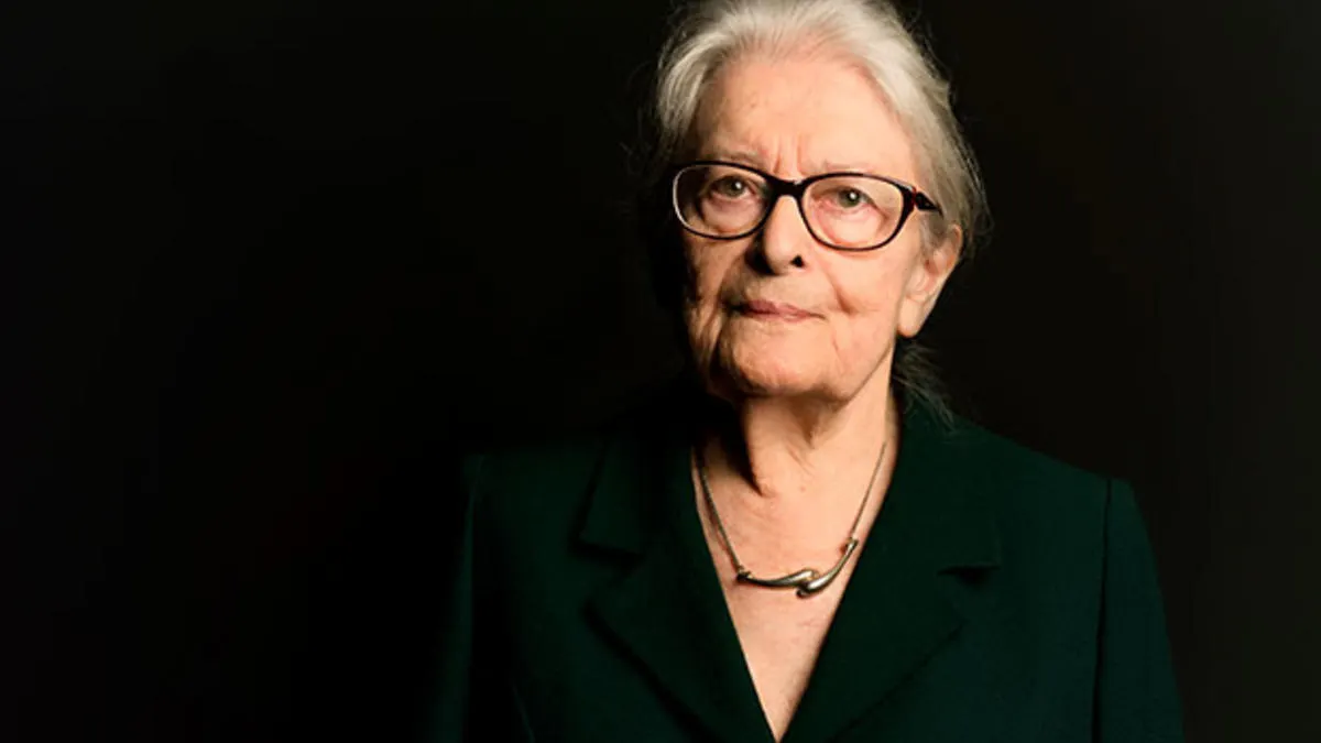 Prof.Dr. İoanna Kuçuradi (Fotoğraf: Medium)