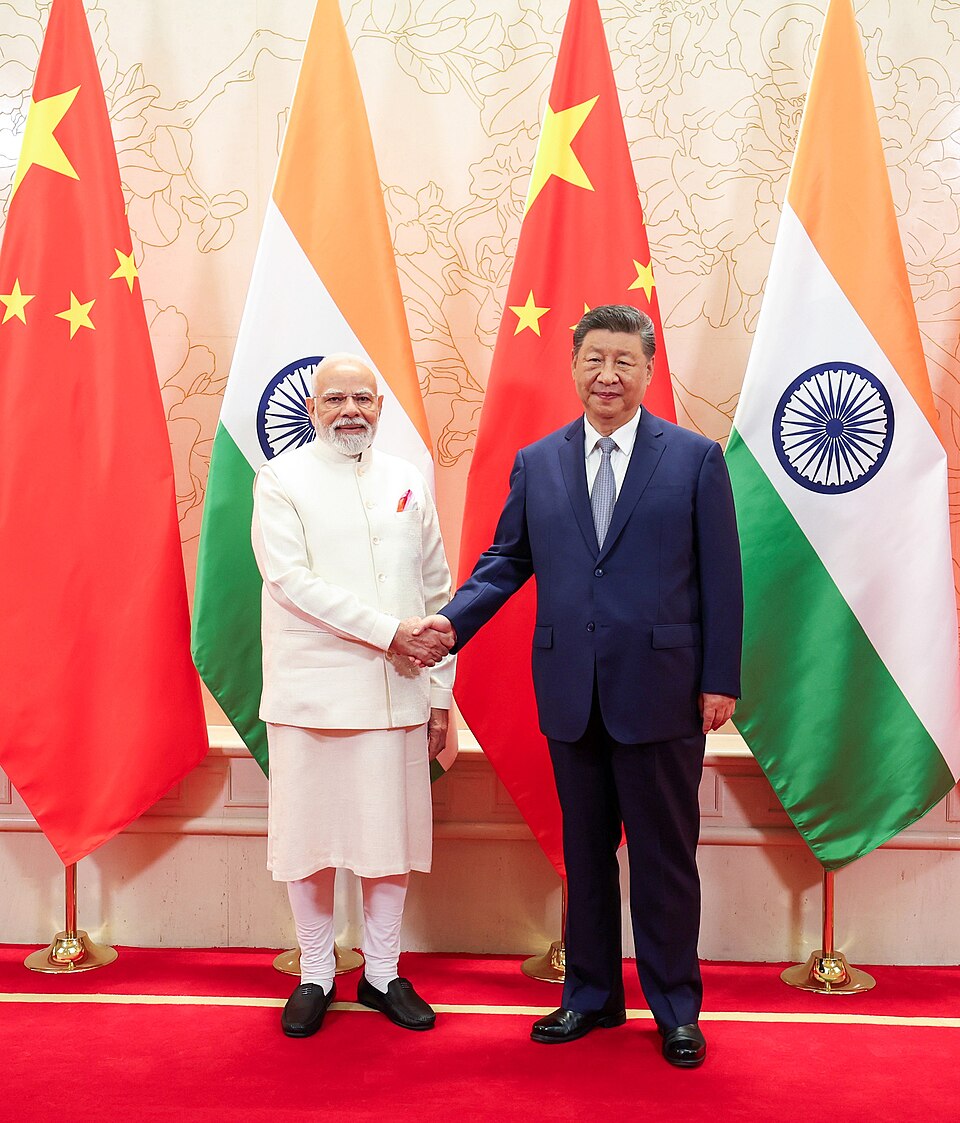 Hindistan Başbakanı Narendra Modi, 31 Ağustos 2025'te Çin'in Tianjin kentinde Çin Devlet Başkanı ve ÇKP Genel Sekreteri Sayın Xi Jinping ile görüştü.(Fotoğraf: Wikimedia)