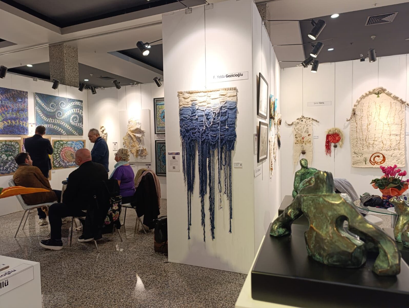 Ekol Tatbiki Sanat Topluluğu, dördüncü karma sergisini sanatseverlerle buluşturdu. 