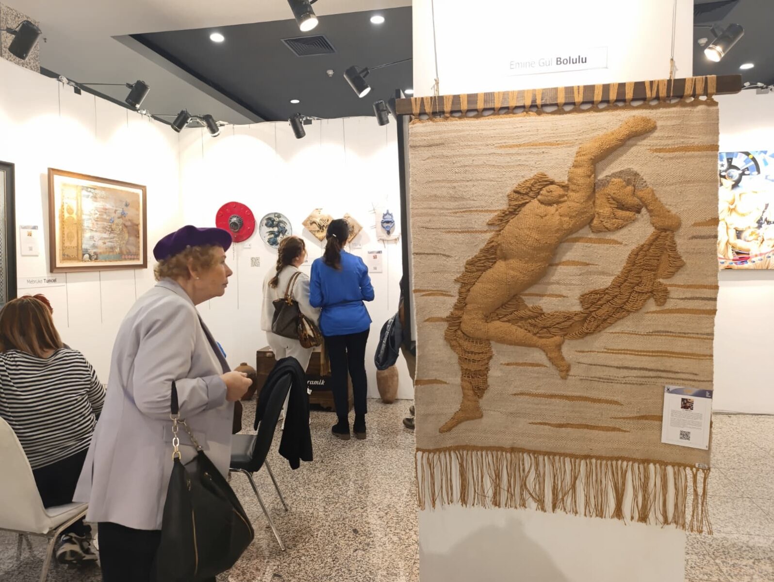 Ekol Tatbiki Sanat Topluluğu, dördüncü karma sergisini sanatseverlerle buluşturdu. 