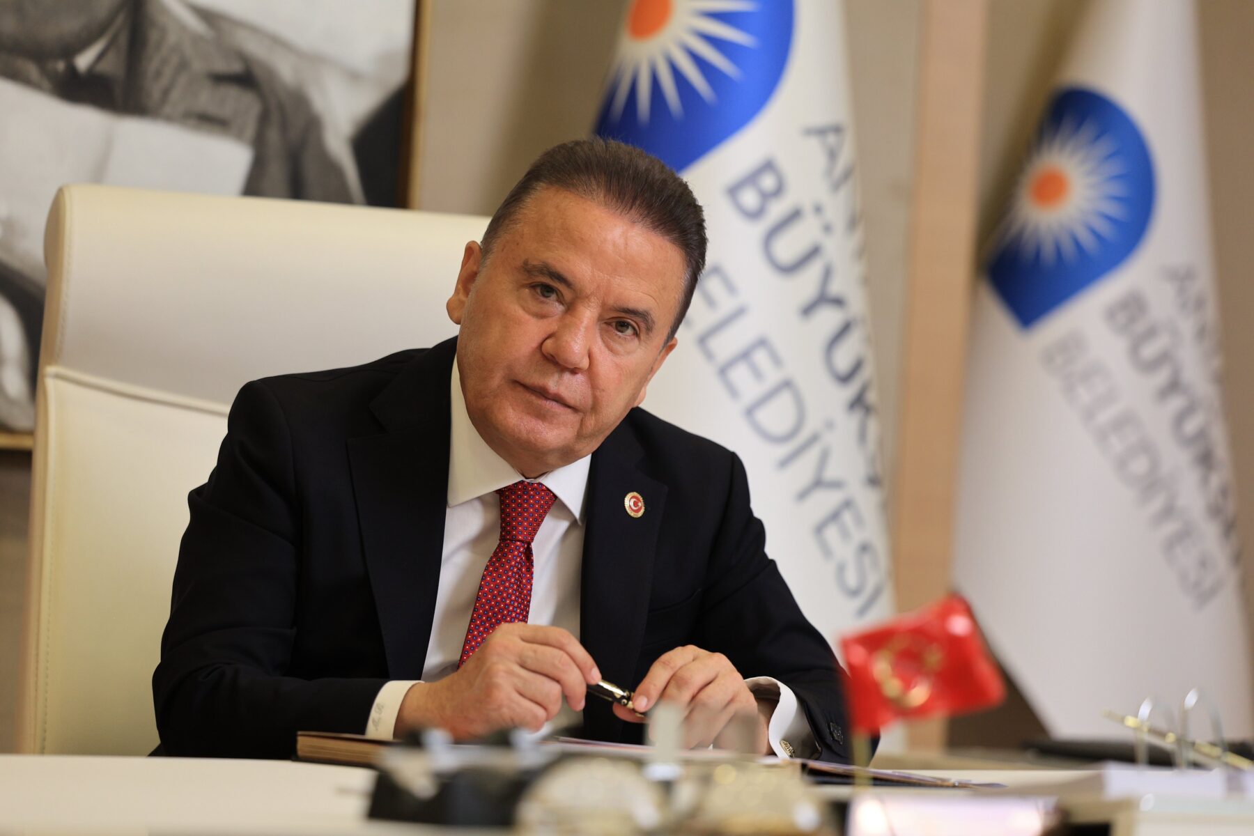 Mansur Yavaş, Tutuklu Muhittin Böcek’i Cezaevinde Ziyaret Etti (Fotoğraf: Muhittin Böcek X hesabı)