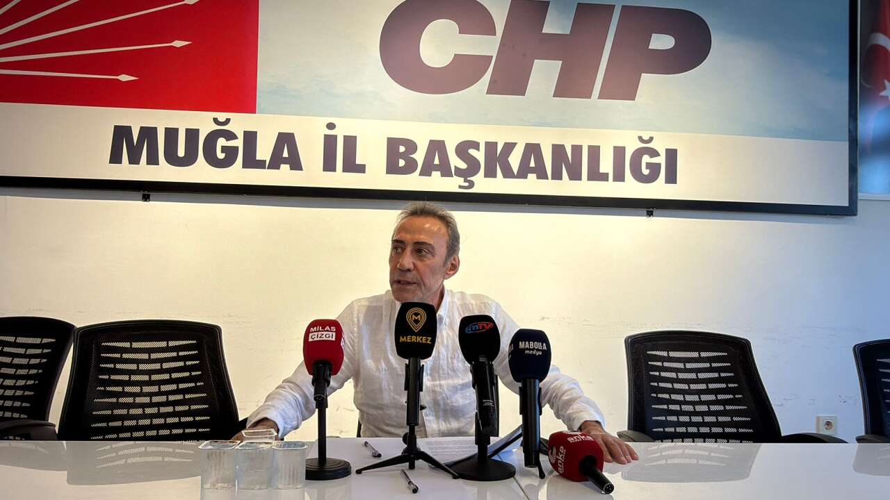 Berhan Şimşek CHP MYK Üyeliğinden İstifa Etti (Fotoğraf: B.Şimşek x hesabı)