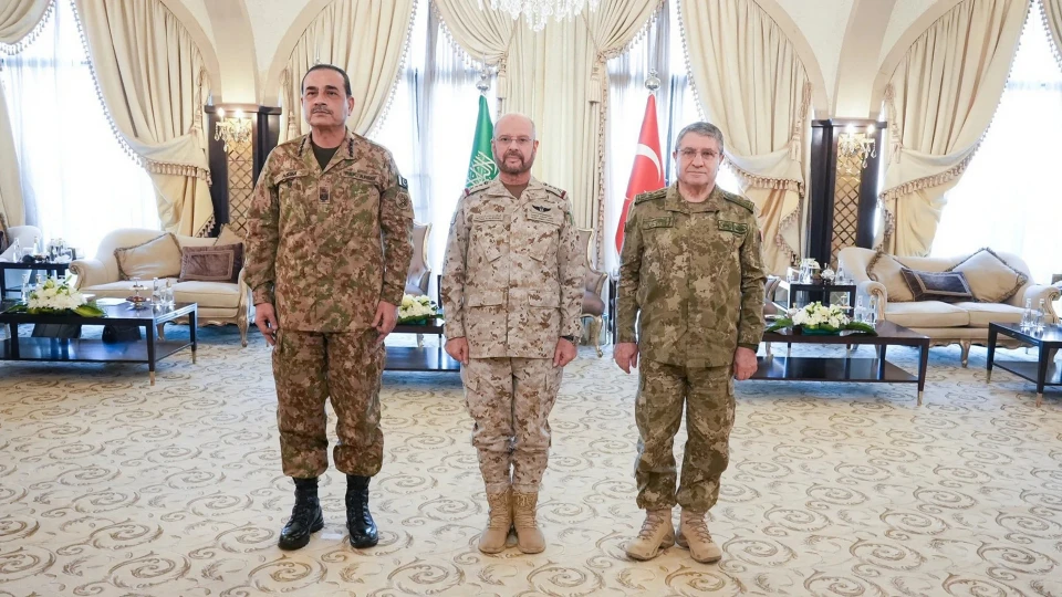 Mekke Ortak Savunma Anlaşması kapsamında Genelkurmay Başkanları Riyad'da buluştu. (Fotoğraf: TSK x hesabı)