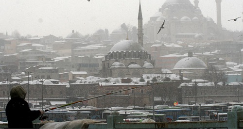 Marmara ve Ege'de fırtına, yurdun bazı kesimlerde yoğun kar yağışı bekleniyor (İHA)