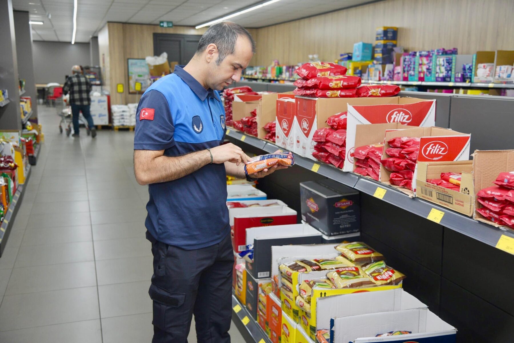 Zabıta ekipleri kurban bayramı öncesi denetimleri artırdı. (Fotoğraf: Hibya Haber Ajansı)