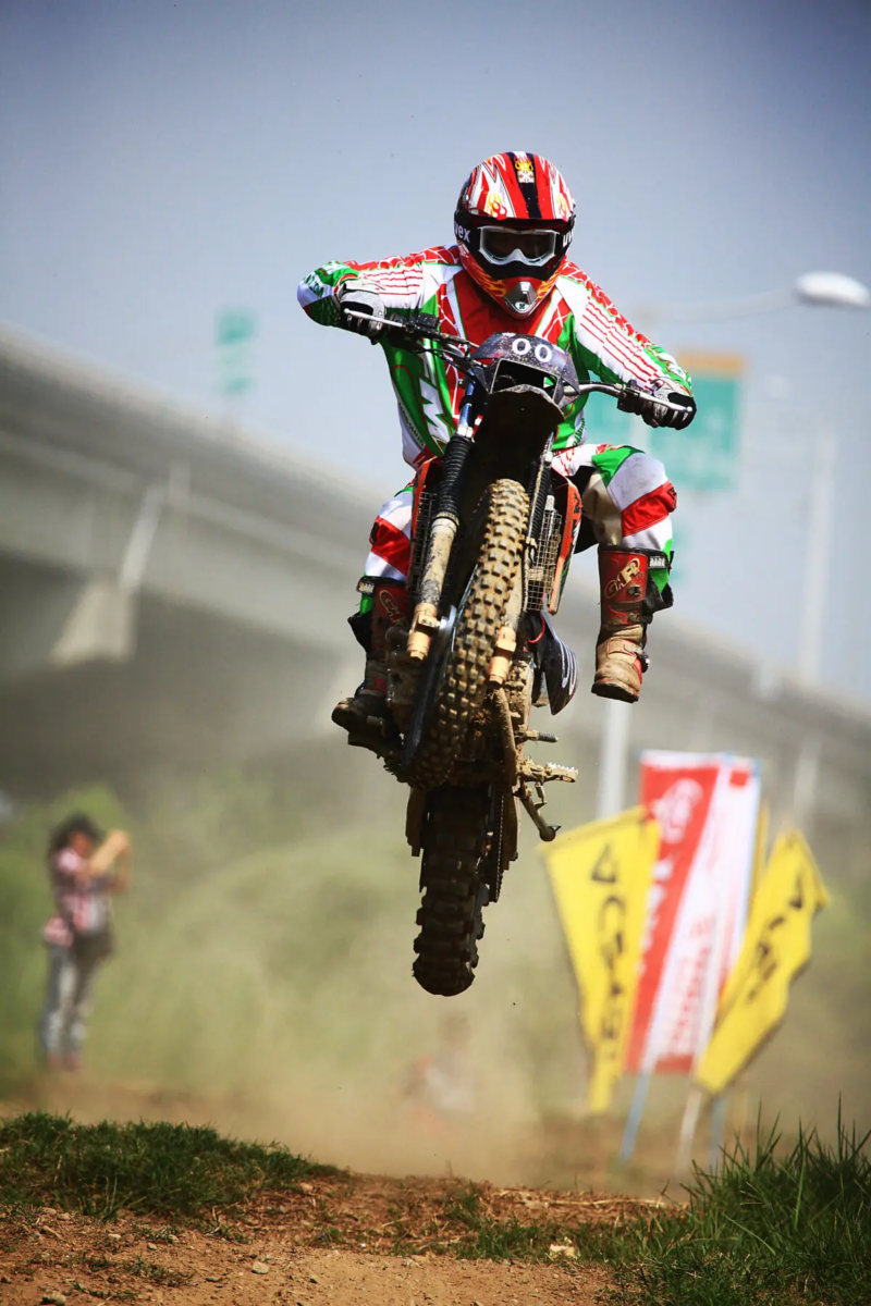 Spor Fotoğrafçılığı Ödülü İlk Defa Verilecek. “Şöhrete Sıçrayış” — Tsung Pin Lu / Tayvan. Dördüncü NTD Uluslararası Fotoğrafçılık Yarışması Haberler ve Küresel Olaylar kategorisi Üstün Teknik Ödülü sahibi. (NTD Uluslararası Fotoğrafçılık Yarışması’nın izniyle.)