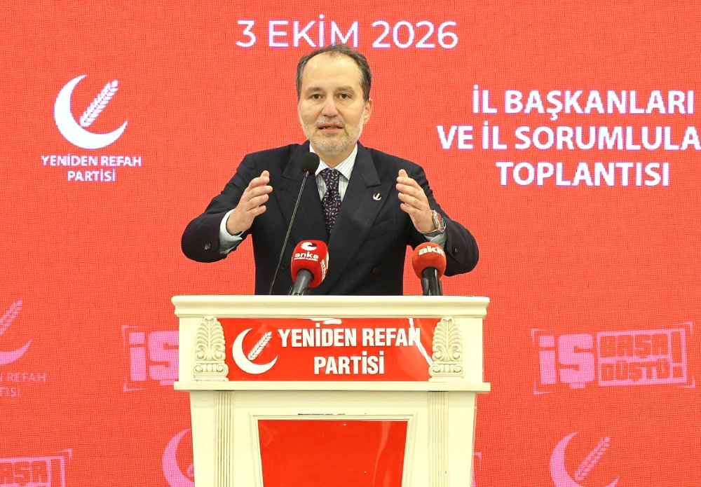 Yeniden Refah Partisi Genel Başkanı Fatih Erbakan’dan parti teşkilatlarına genelge. (Fotoğraf: Yeniden Refah Partisi web sayfası)