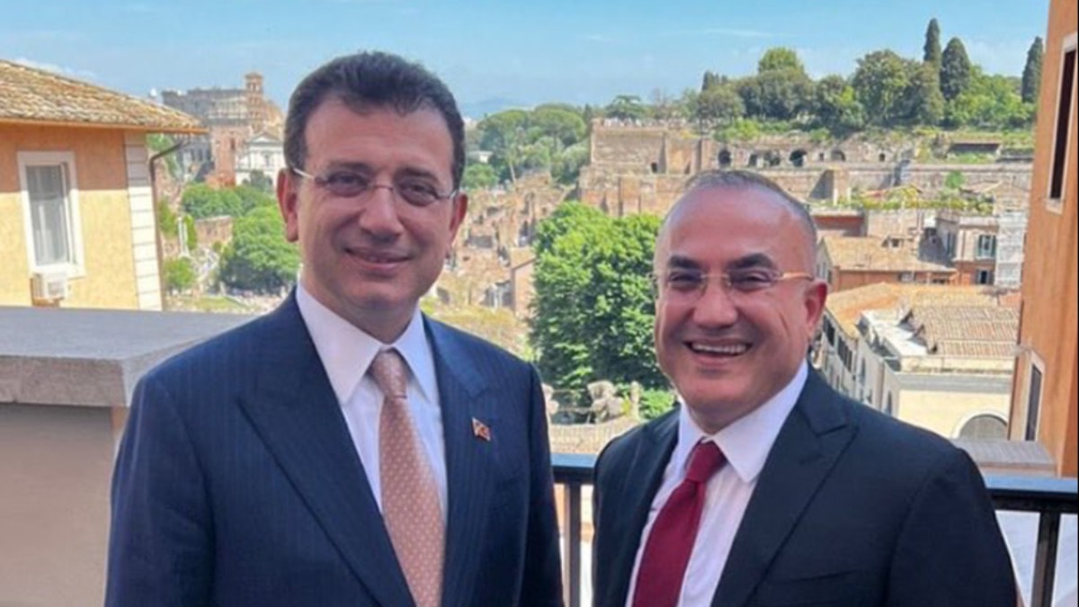 Ekrem İmamoğlu ile. (Fotoğraf: Erdal Celal Aksoy x hesabı)