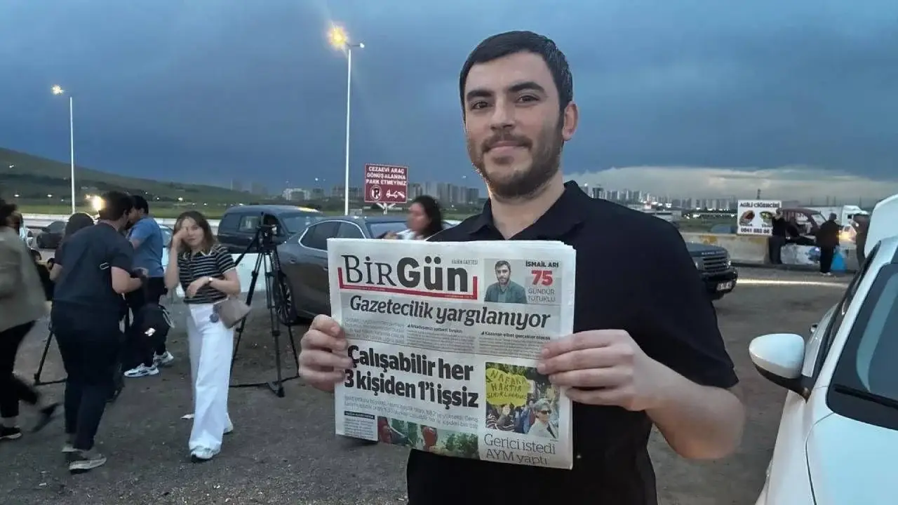 Gazeteci İsmail Arı hakkında 5 yıla kadar hapis cezası istendi. (Fotoğraf: İsmail Arı x hesabı)
