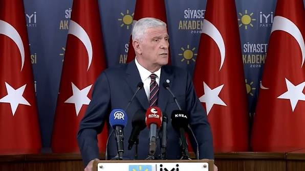 Dervişoğlu'ndan Özdağ ve Ağıralioğlu'na ittifak resti. (Fotoğraf: İYİ Parti web sitesi)