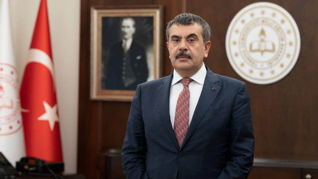 Milli Eğitim Bakanı Tekin'den okul bahçesinde silahlı saldırıya ilişkin açıklama. (Fotoğraf: MEB web sitesi)