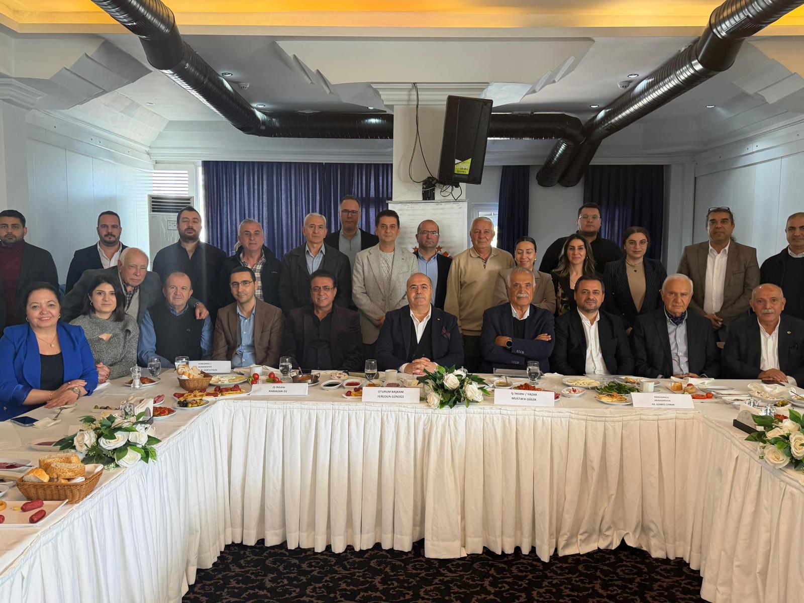 Mersin İstişare Kulübü Şubat ayı toplantısında, yine Türkiye’de kronik bir sorun olan Üniversite - Sanayi iş birliği tartışıldı.