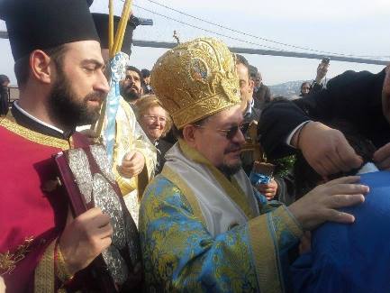 6 Ocak 2014-Rum Ortodoks geleneğine göre haçı çıkartma merasimi Fotoğraf: Demet Gökoğlu