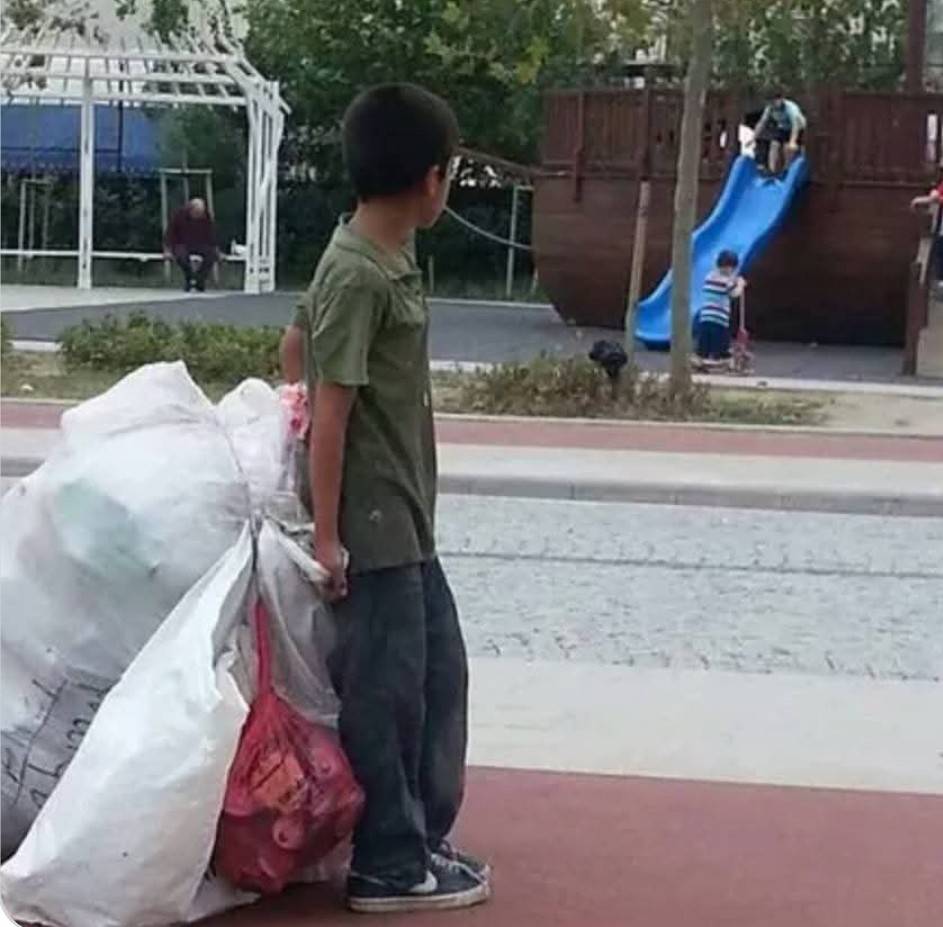 Çocukluk nasıl bir şey? (Fotoğraf: Şerife Eser)