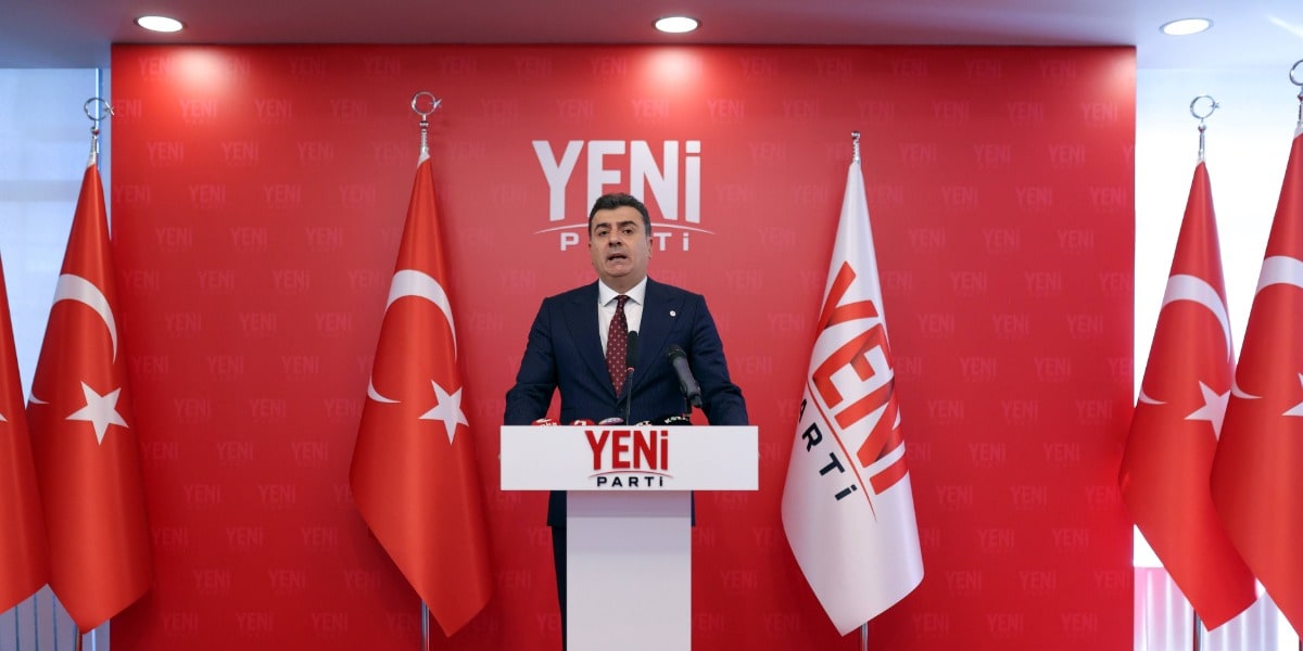 Yeni Parti Sözcüsü Emre'den MYK sonrası açıklama. (Fotoğraf: YENİ Parti x hesabı)